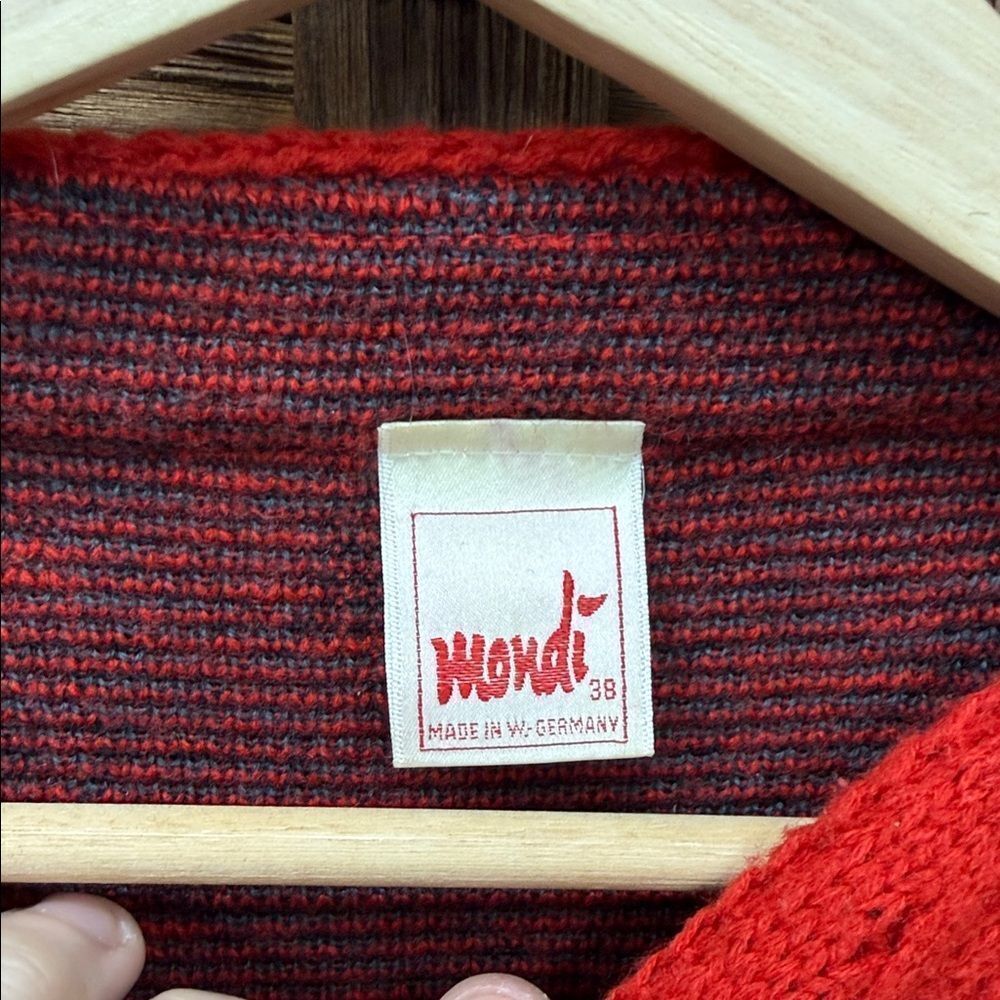 Vintage Unique Red Patterned Women's Sweater - Picture 3 of 7